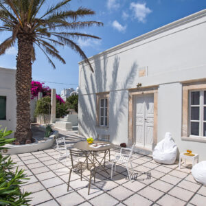 Σαντορίνη – Ξενοδοχείο poofomania