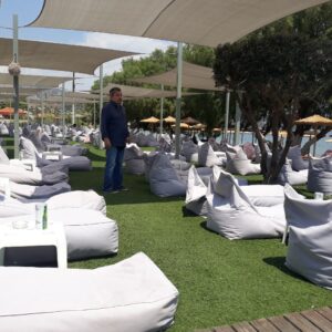 Σαλαμίνα – Beach Bar poofomania