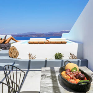 Σαντορίνη – Ξενοδοχείο poofomania