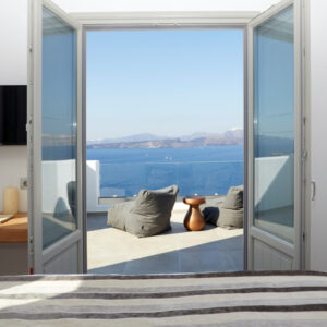 Σαντορίνη – Ξενοδοχείο poofomania