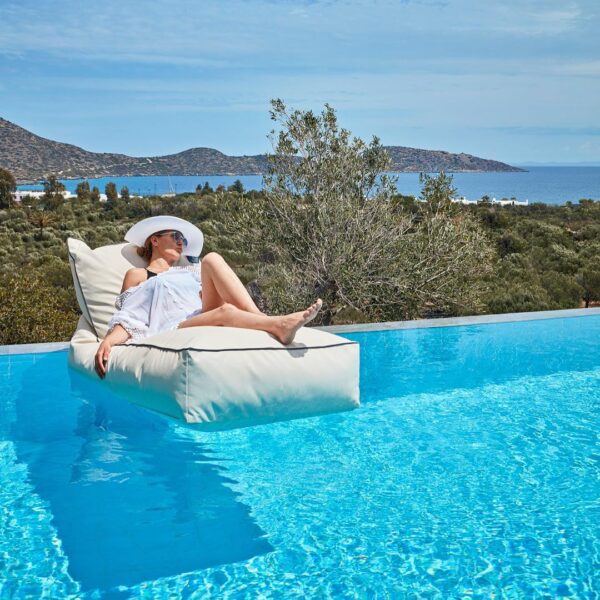 Ελούντα – Ξενοδοχείο poofomania