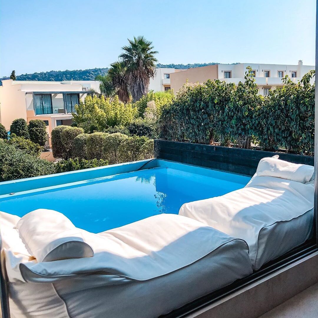 Ρόδος – Ξενοδοχείο poofomania