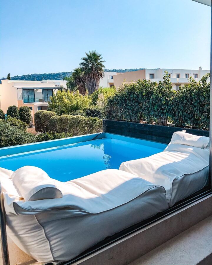 Ρόδος – Ξενοδοχείο poofomania